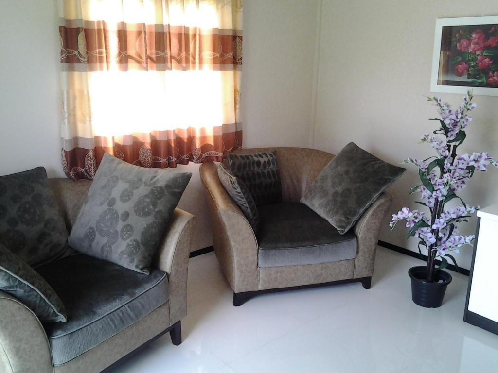 Moon River Resort Ubon Ratchathani Ruang foto