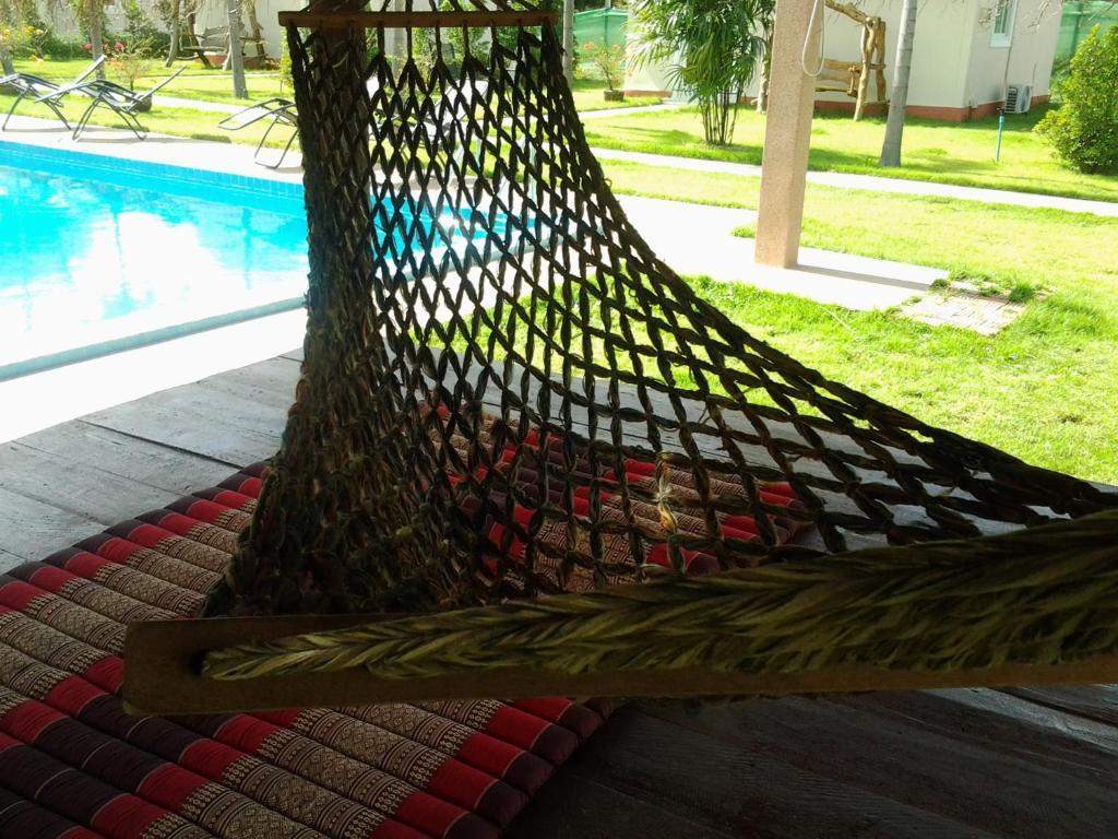 Moon River Resort Ubon Ratchathani Bagian luar foto
